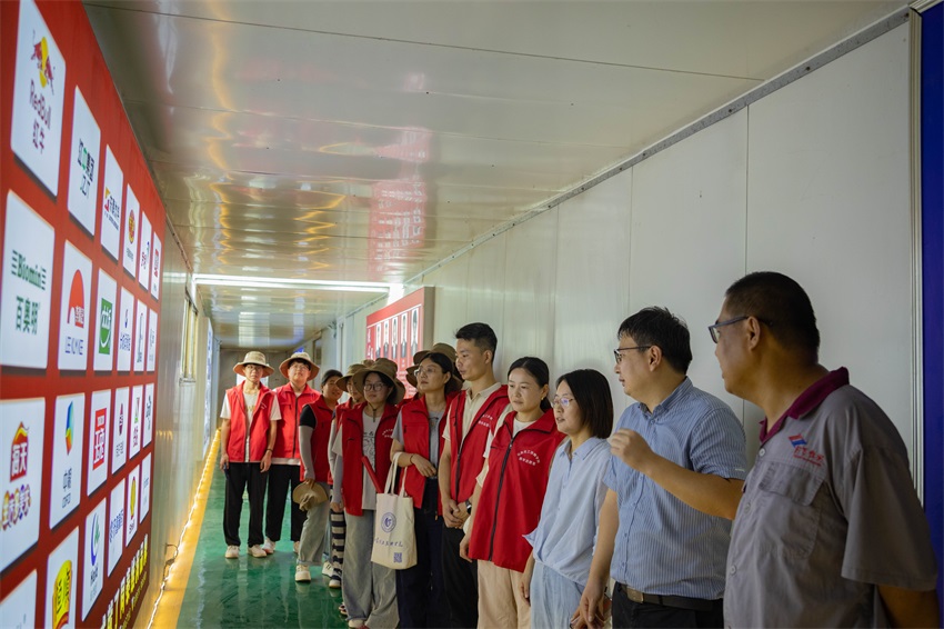 1758245727351819.jpg IMG_5185.jpg